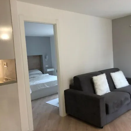 La Pineta Locazione Turistica アパート