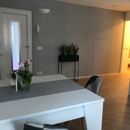 La Pineta Locazione Turistica アパート *