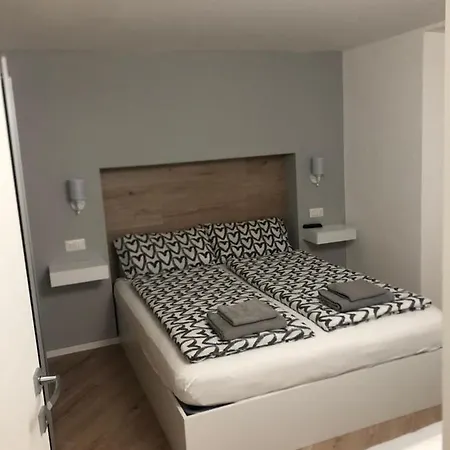 La Pineta Locazione Turistica アパート